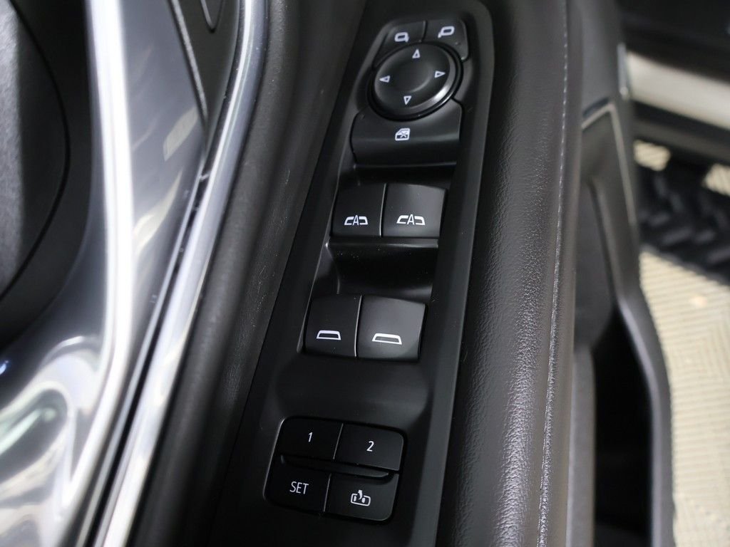 2023 Chevrolet Suburban Z71 - Photo 39