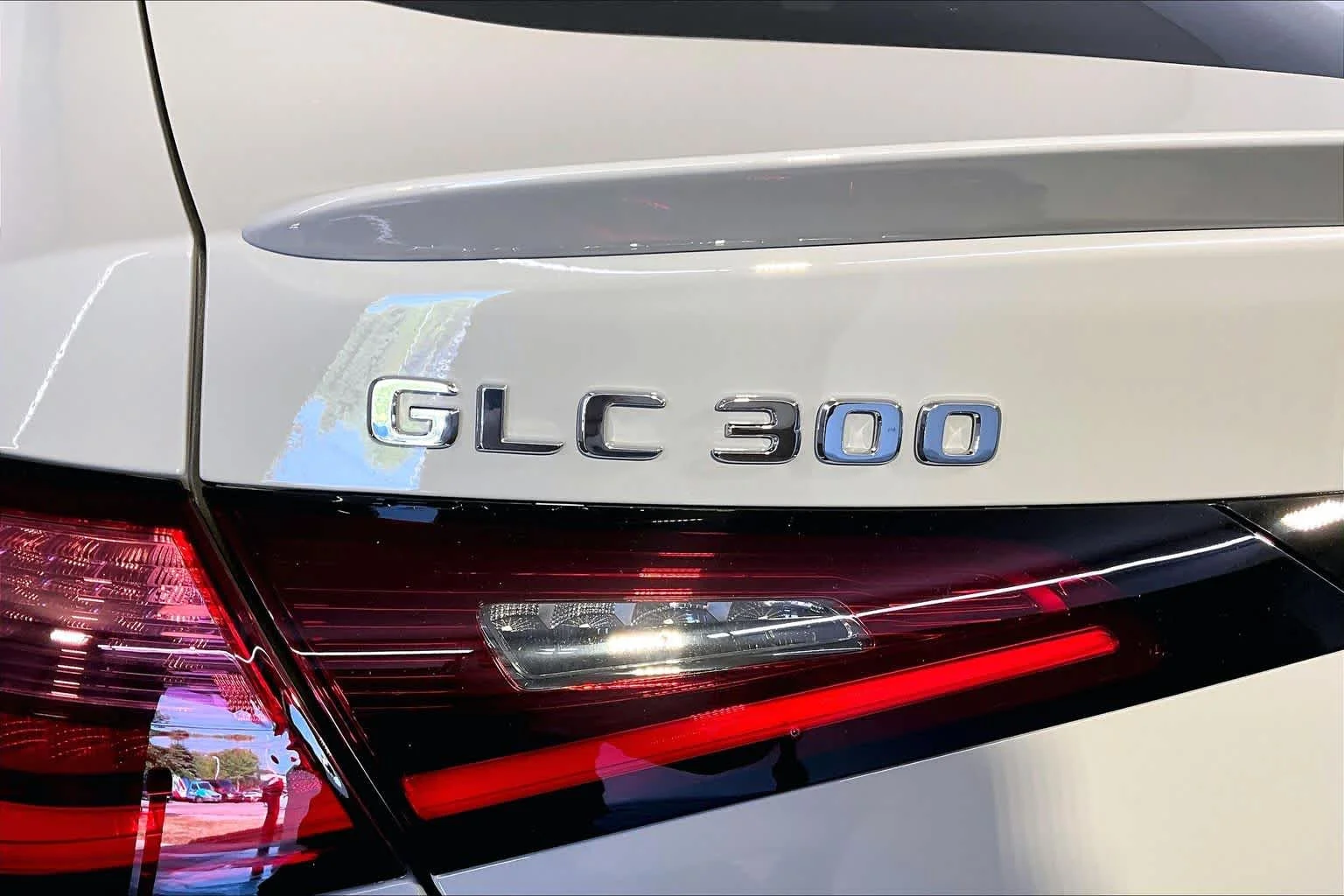 New 2026 MANUFAKTUR Alpine Grey Mercedes-Benz GLC 300 image 6