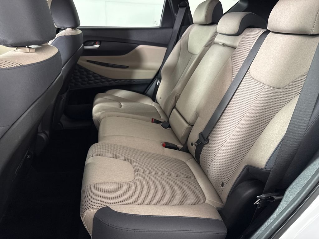 2021 Hyundai Santa Fe SE - Photo 12