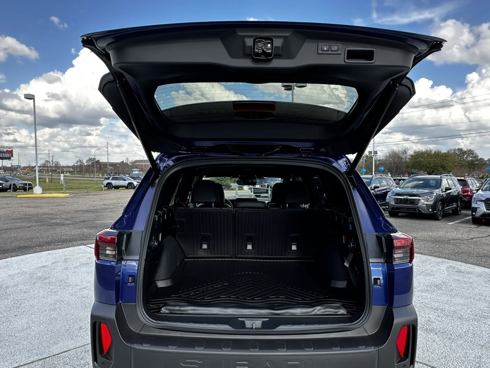 2026 Subaru Outback Limited - Photo 9