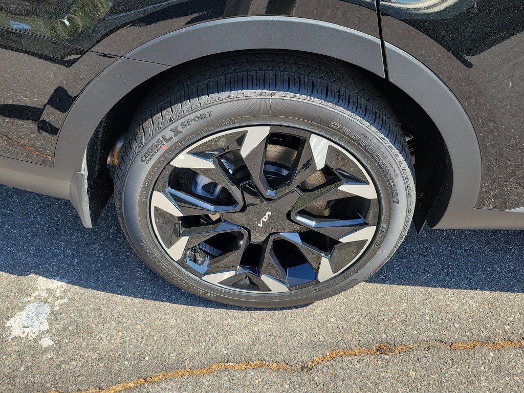 New 2026 Ebony Black Kia EX image 41