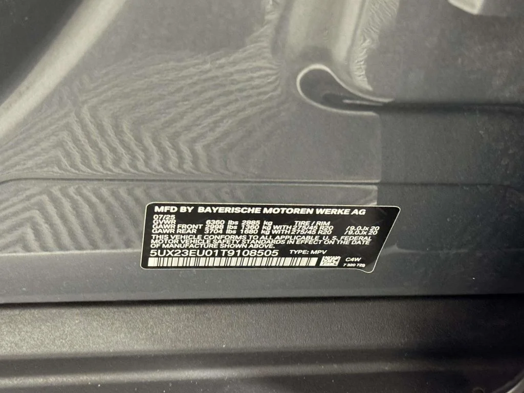 Used 2026 Gray BMW xDrive40i image 16
