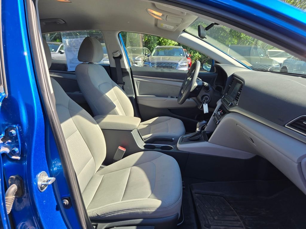 Used 2018 Electric Blue Hyundai SEL image 11