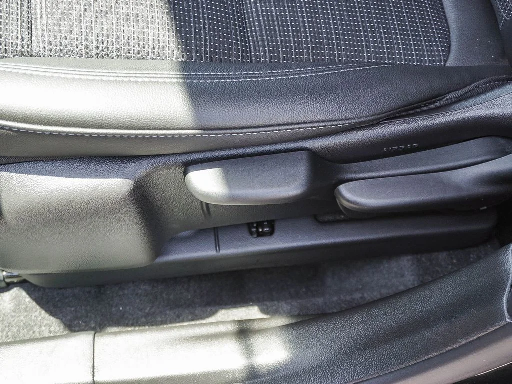 Used 2024 Black Buick Preferred image 19