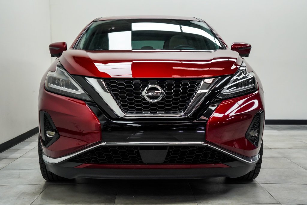 Used 2021 Red Nissan SV image 6