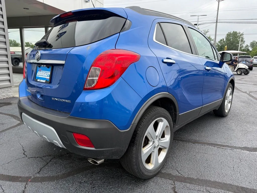 Used 2016 Blue Buick Convenience image 4