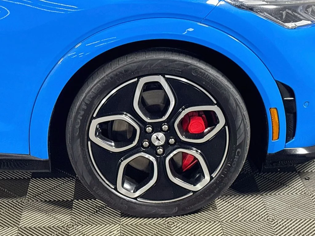 Used 2022 Blue Ford GT image 24