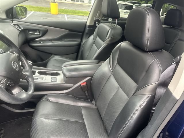 Used 2023 Blue Nissan SL image 16