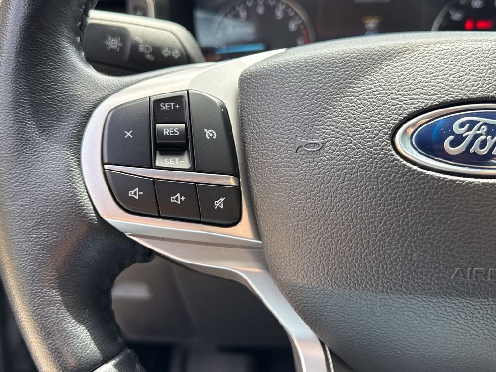 Used 2023 Gray Ford XLT image 24