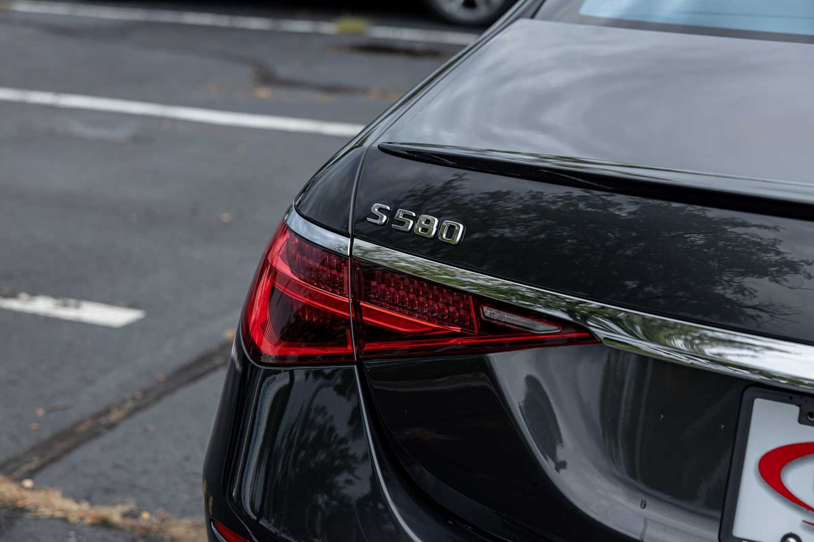 Used 2023 Graphite Grey Mercedes-Benz S 580 image 40