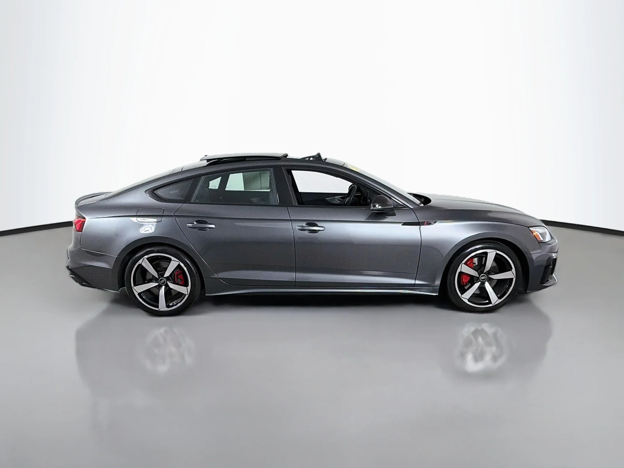 Used 2024 Daytona Gray Pearl Effect Audi S line Premium Plus image 8