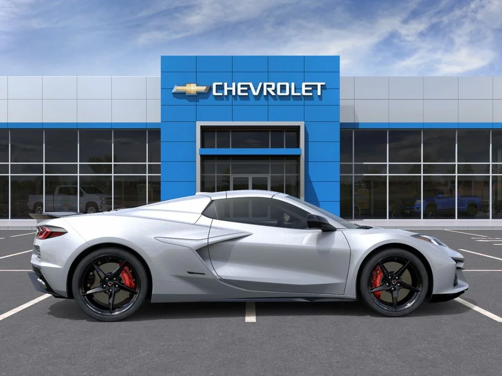 New 2026 Silver Chevrolet E-Ray image 5