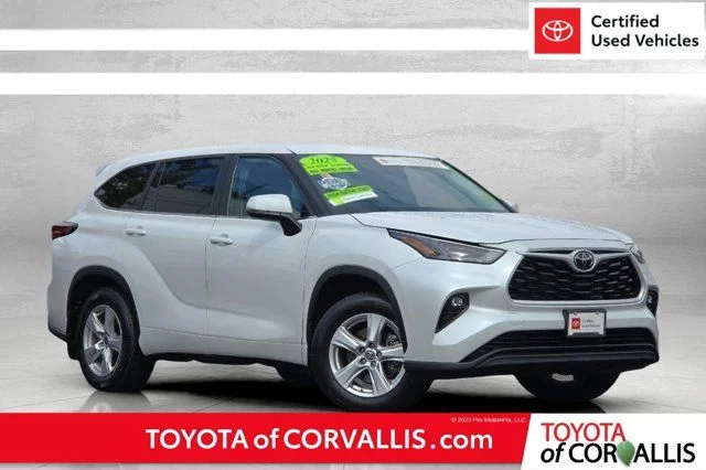 2025 Toyota Highlander LE