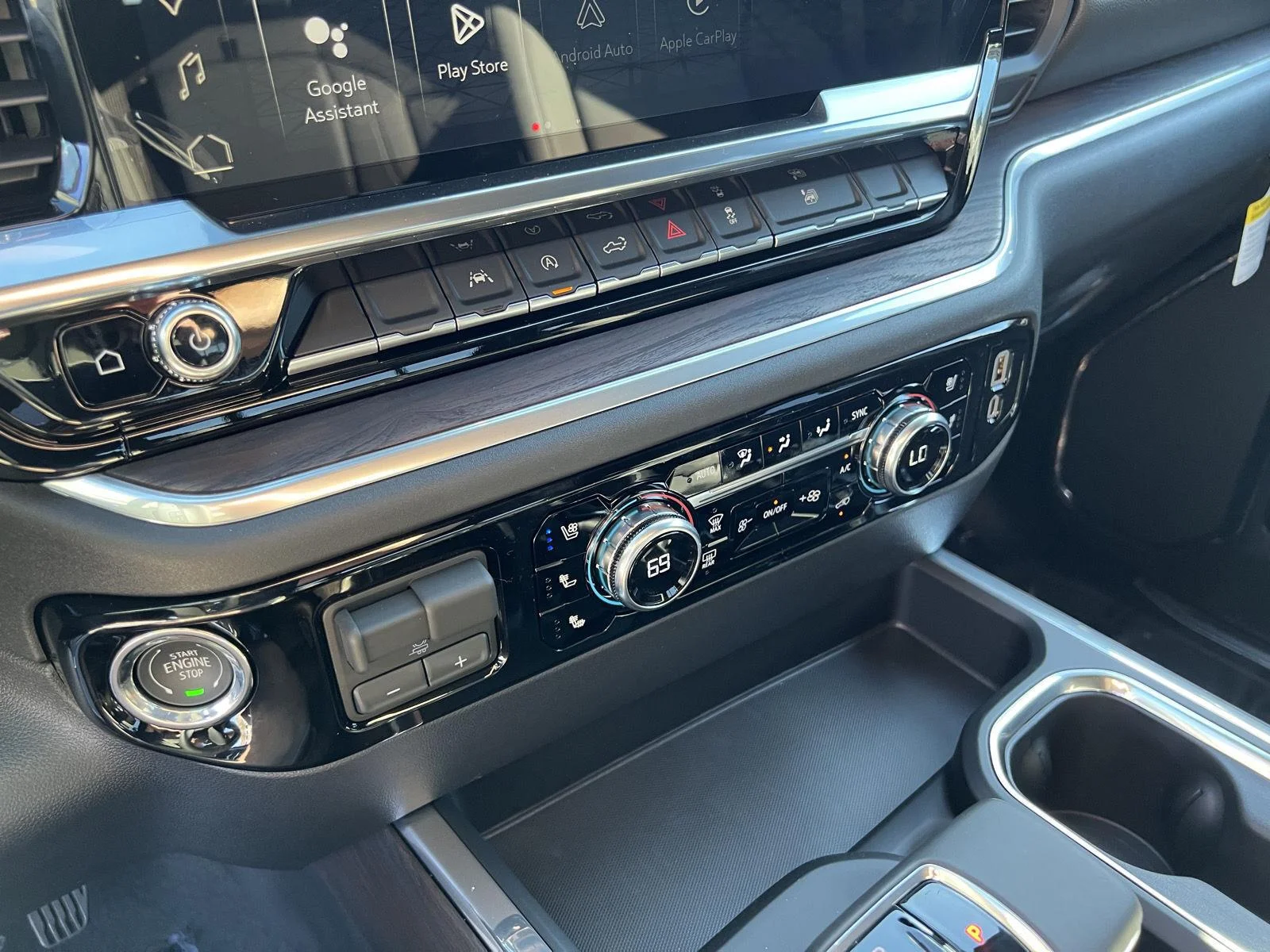 2026 GMC Sierra 1500 SLT - Photo 25