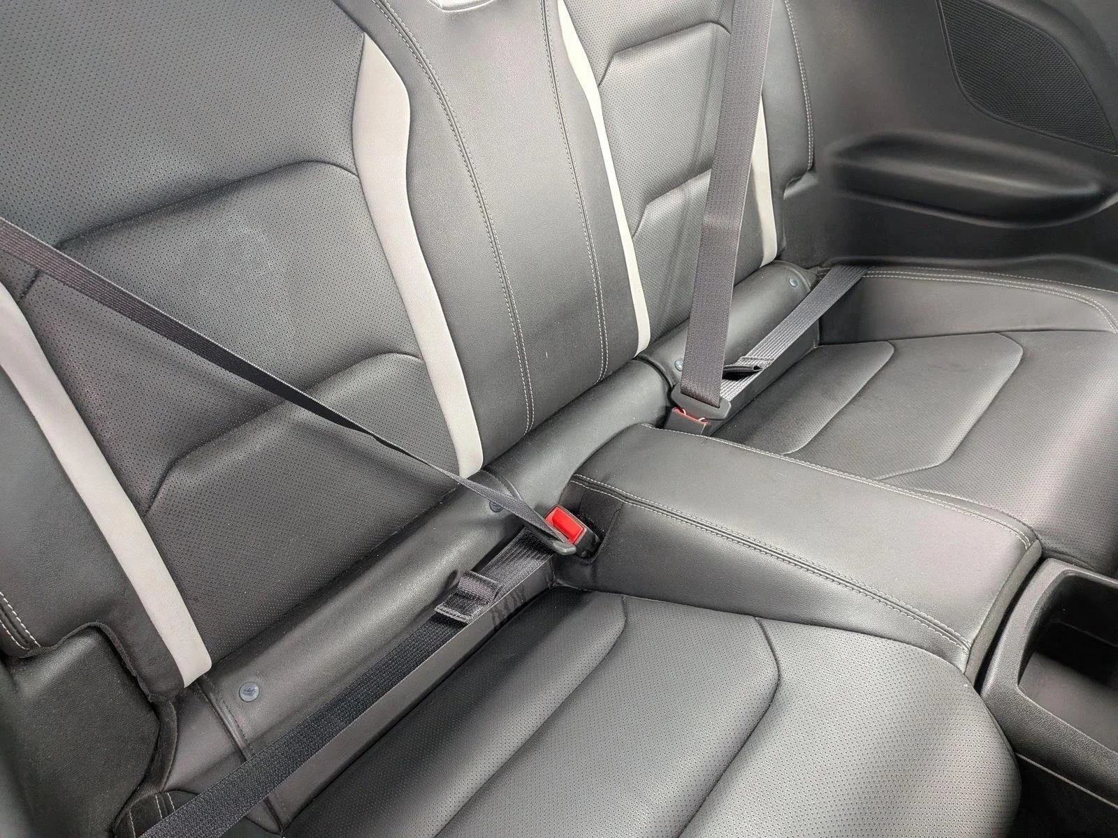 Used 2020 Rally Green Metallic Chevrolet 2LT image 18