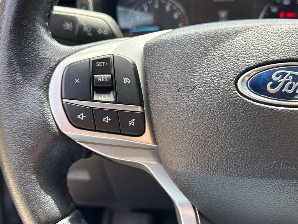 Used 2023 Carbonized Gray Metallic Ford XLT image 24