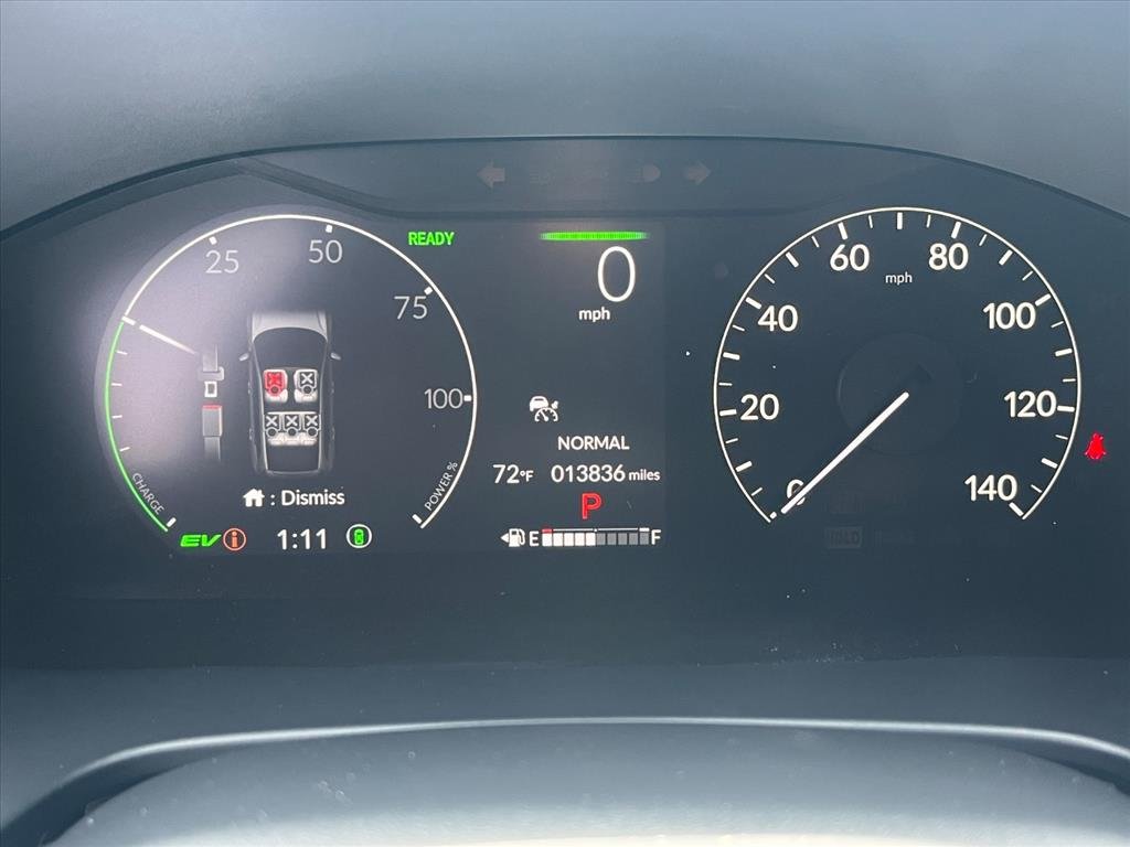 Used 2025 Solar Silver Metallic Sa Honda Sport image 10
