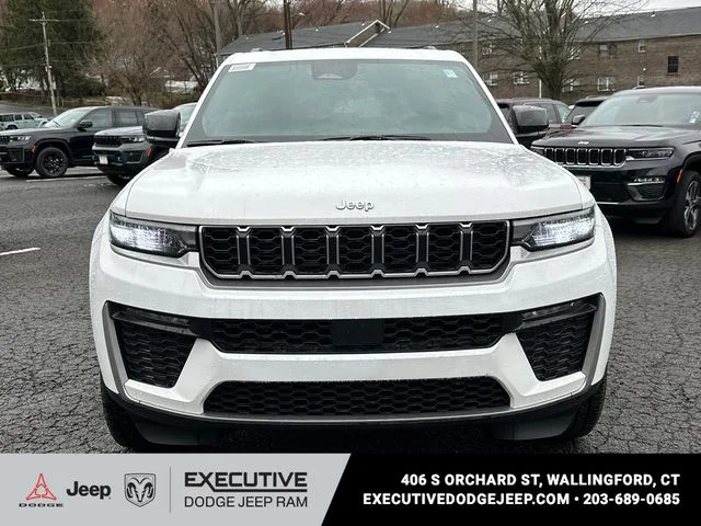 New 2026 Bright White Clear-Coat Exterior Paint Jeep Limited image 6