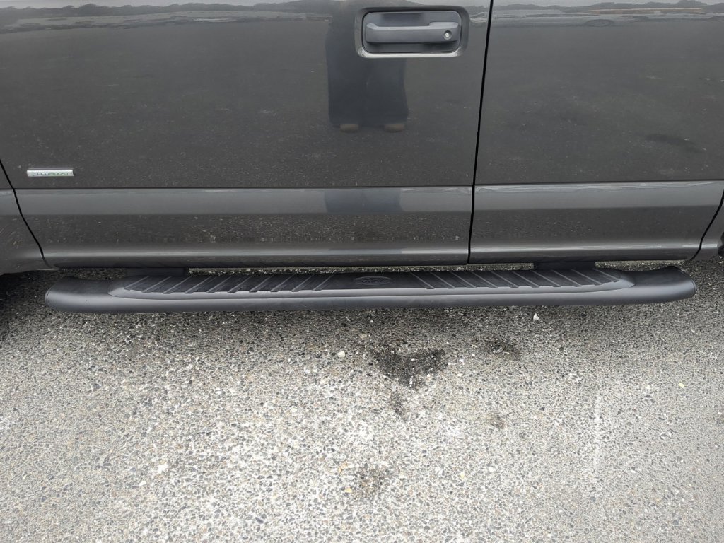 Used 2016 Gray Ford XLT image 26