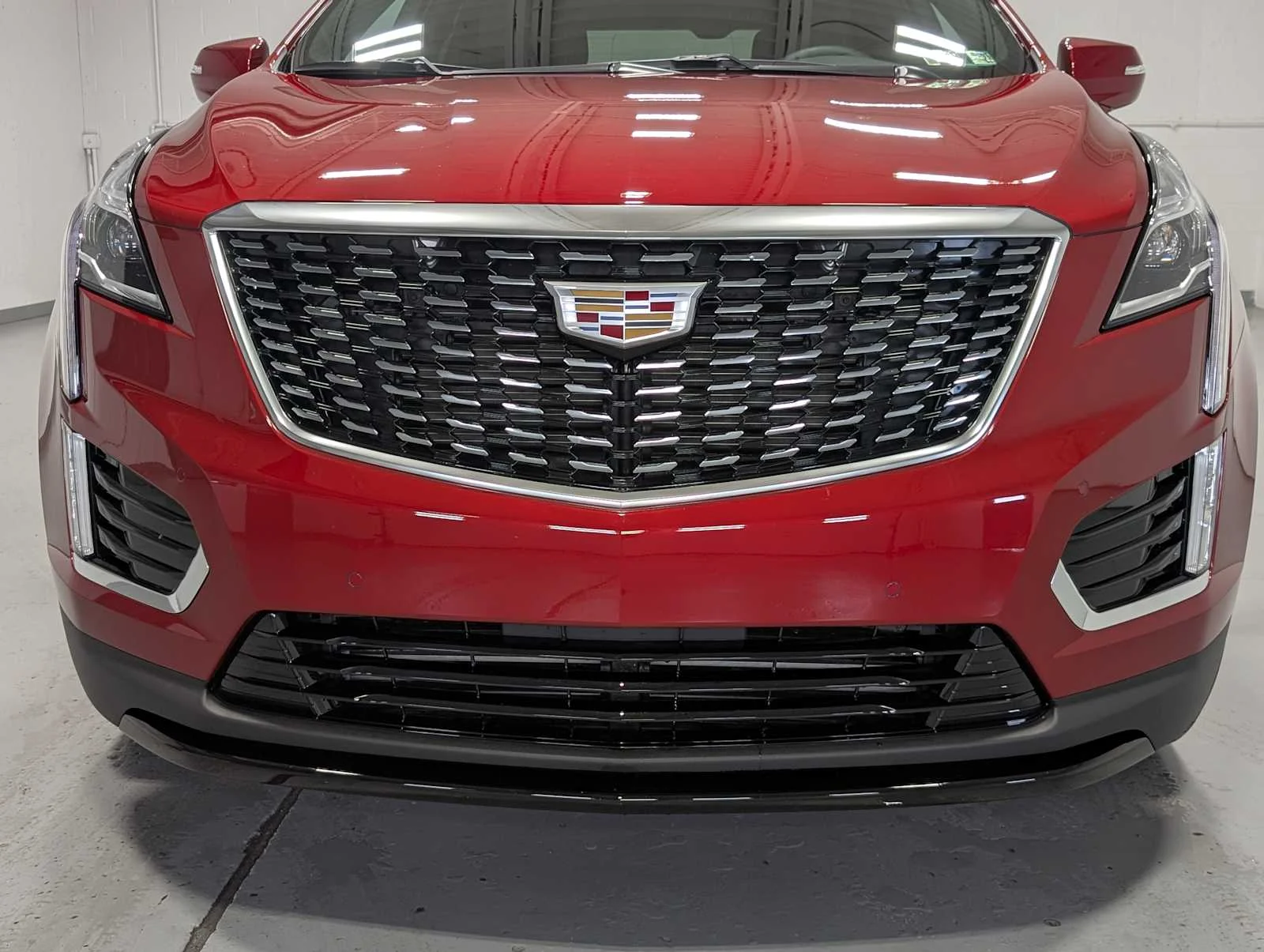 2026 Cadillac XT5 Luxury - Photo 2