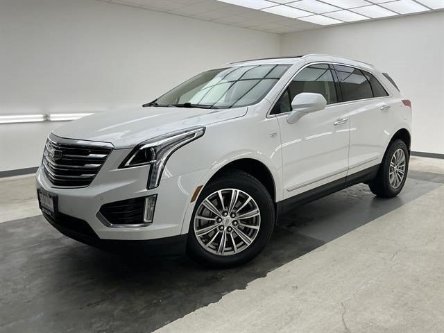 Crystal White Tricoat 2017 Cadillac XT5 SUV / Crossover Four-Wheel Drive Automatic