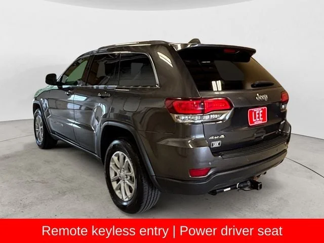 Used 2021 Granite Crystal Metallic Clearcoat Jeep Laredo E image 3