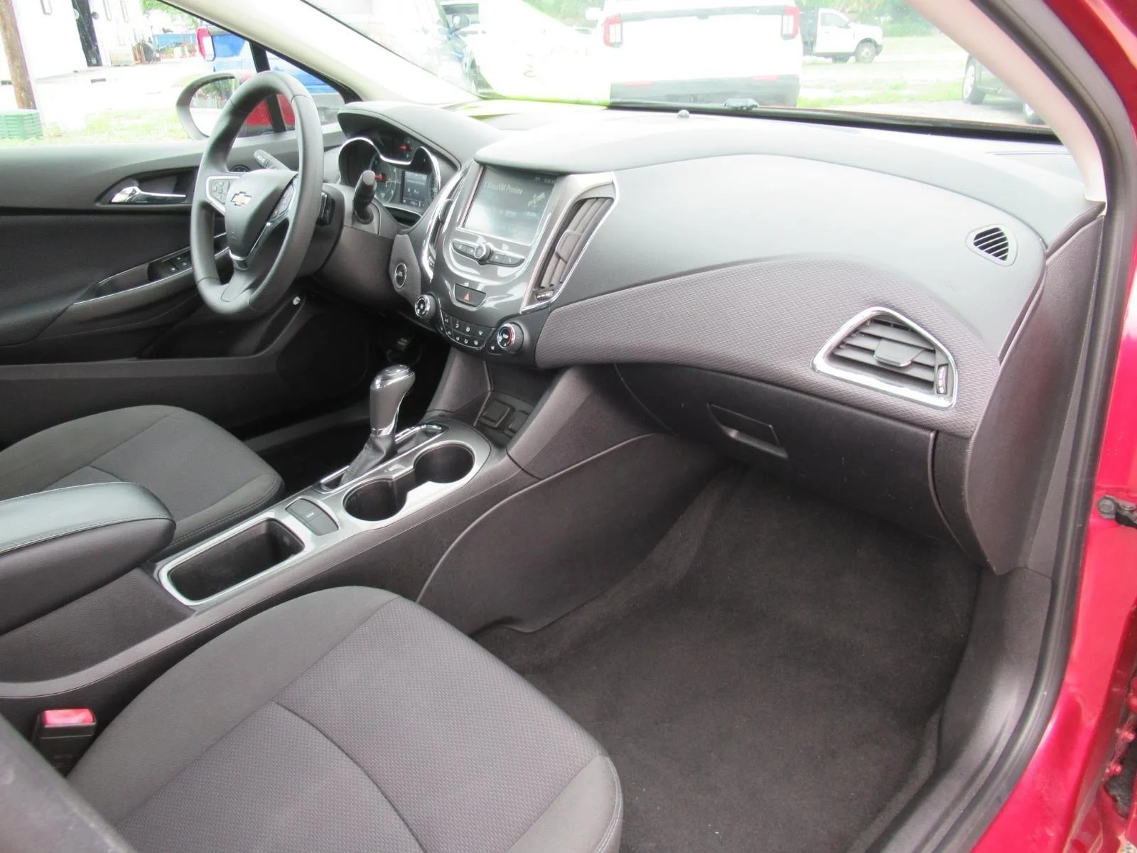 Used 2018 Red Chevrolet LT image 11