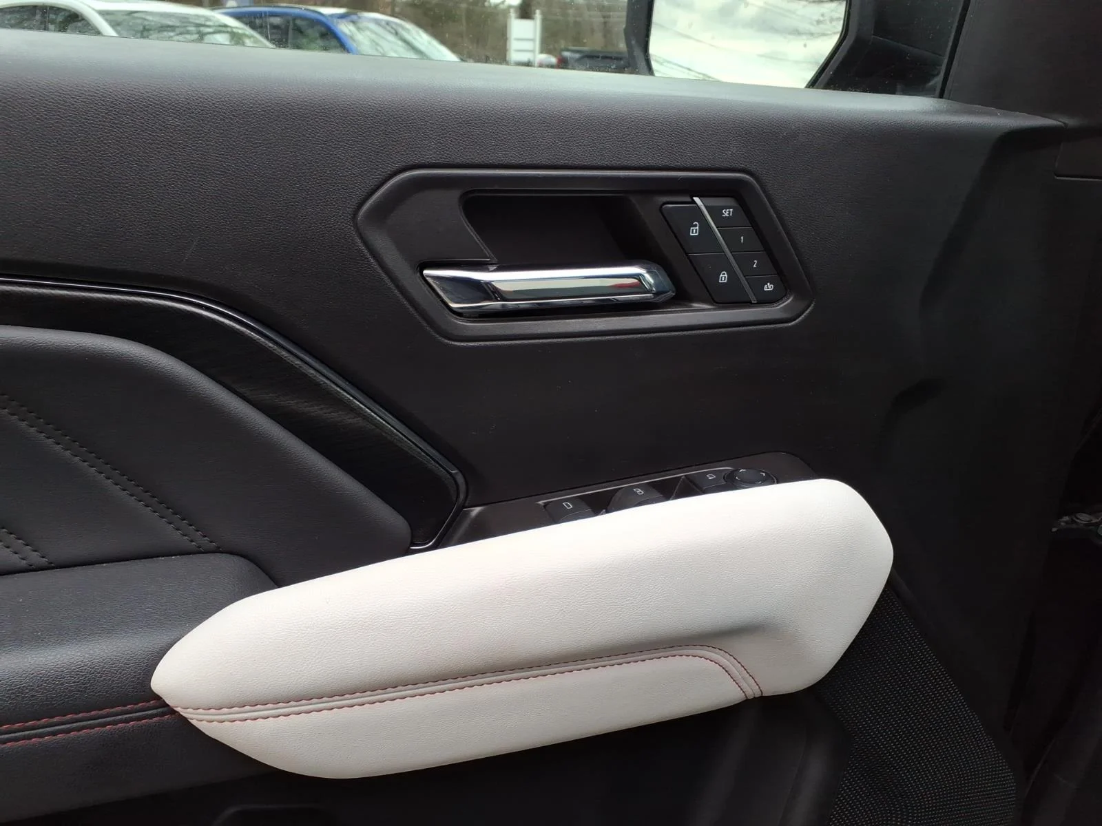 Used 2024 Onyx Black GMC AT4X image 22