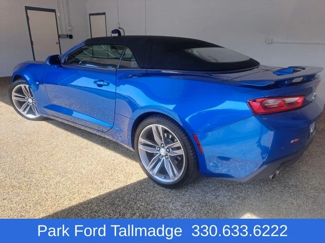 Used 2018 Hyper Blue Metallic Chevrolet 2LT image 9