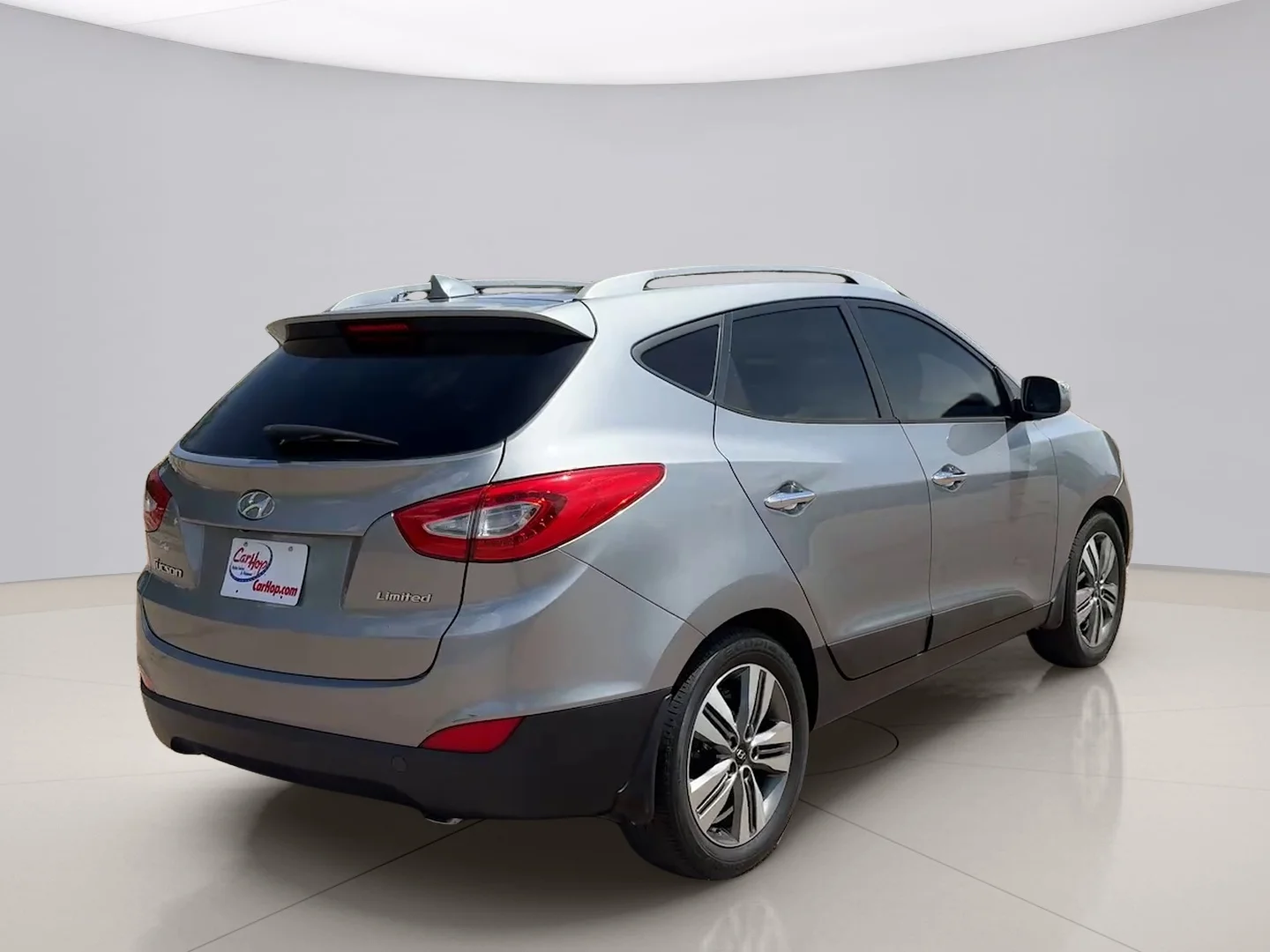 Used 2014 Gray Hyundai GLS image 5