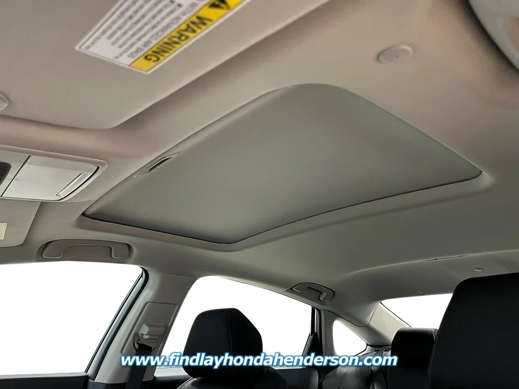 New 2026 Solar Silver Metallic Honda SE image 23