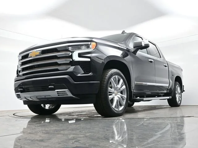 Used 2022 Dark Ash Metallic Chevrolet High Country image 27