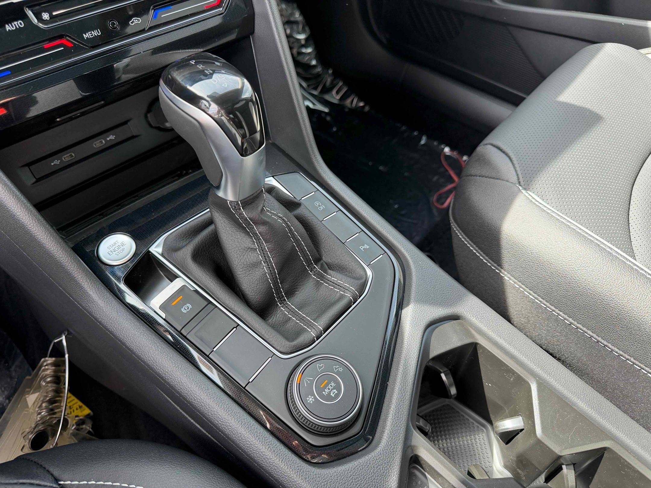 New 2026 Pure White Volkswagen SEL image 25