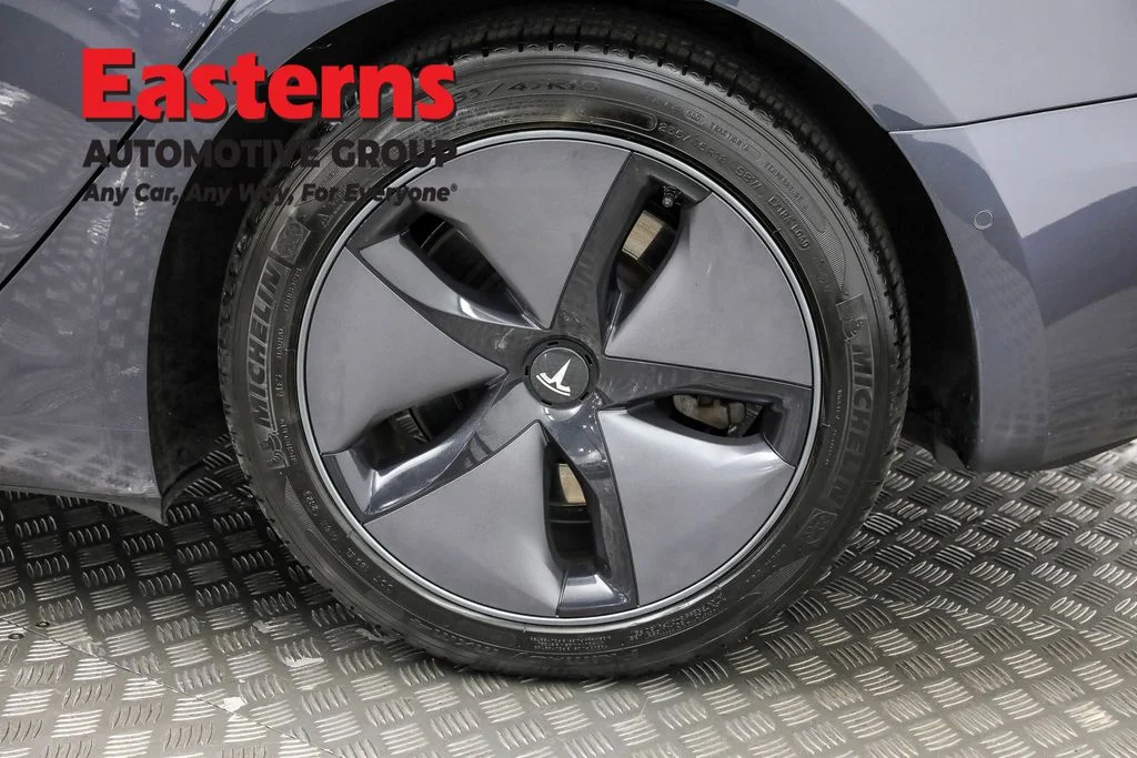 Used 2019 Gray Tesla Long Range image 30