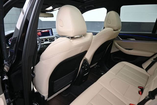 Used 2024 Black BMW sDrive30i image 10