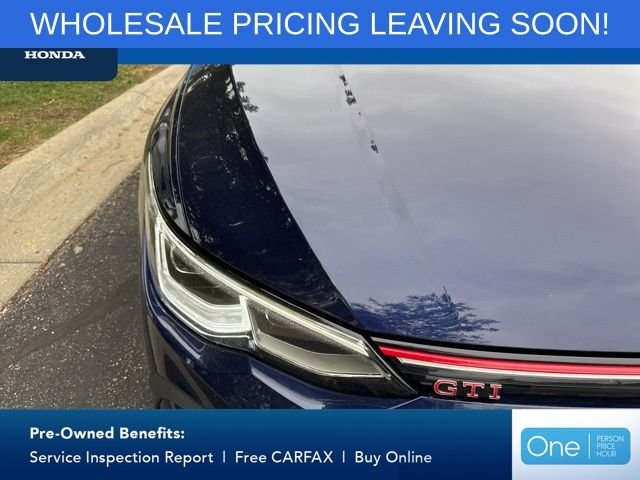 Used 2024 Atlantic Blue Metallic Volkswagen 2.0T SE image 3