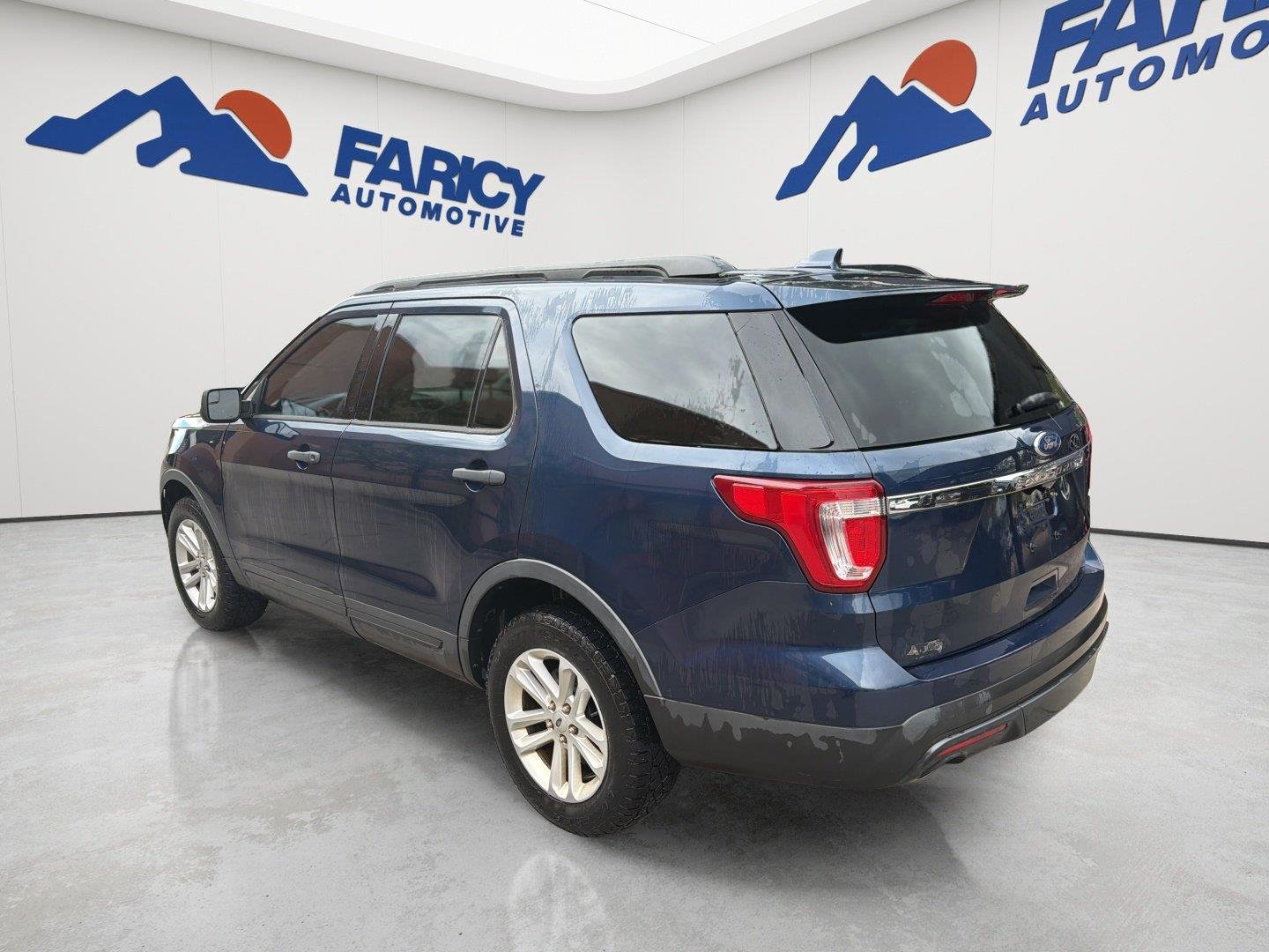 Used 2017 Blue Jeans Ford Base image 7