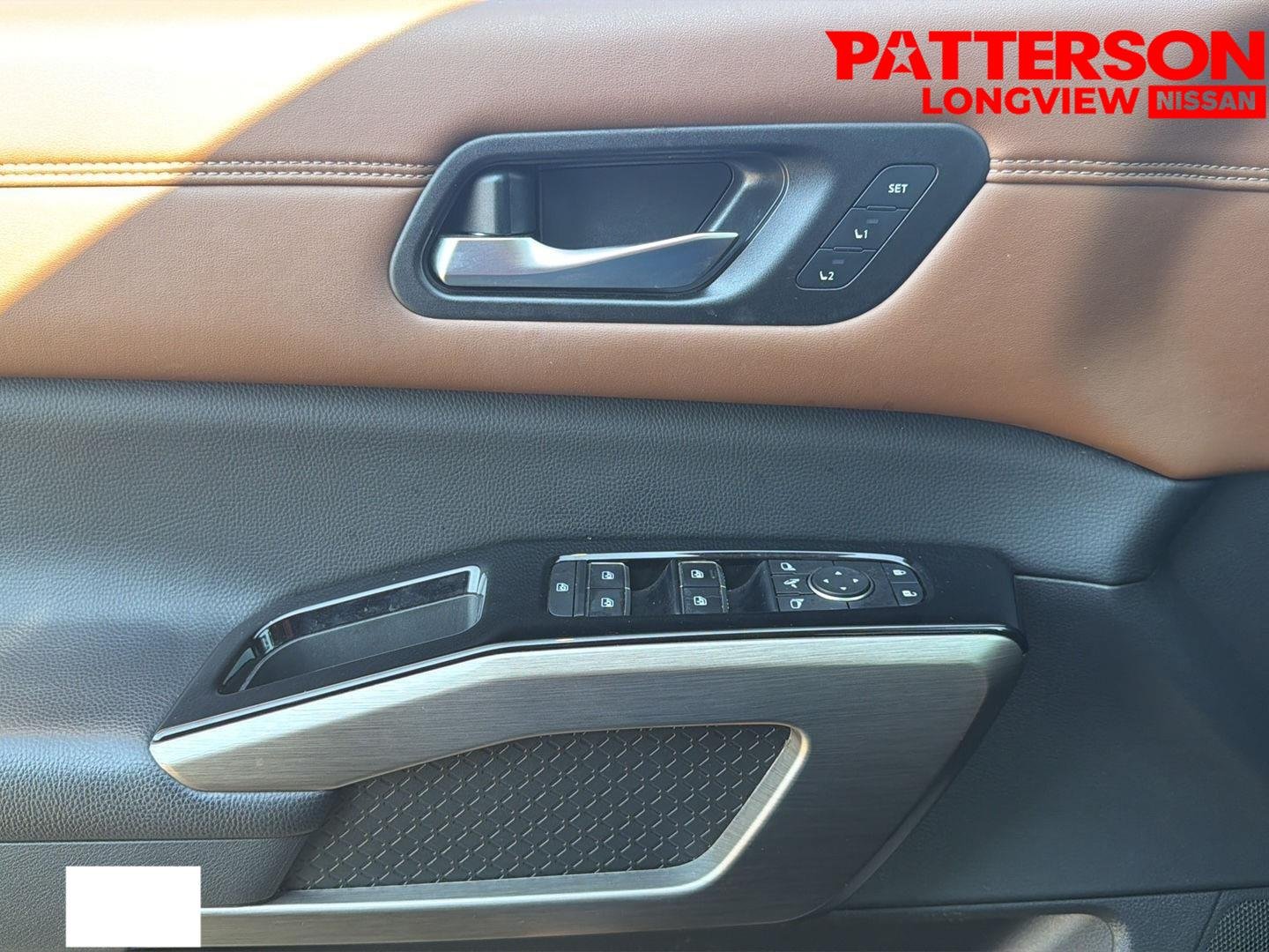 Used 2023 Obsidian Green Pearl Nissan Platinum image 26