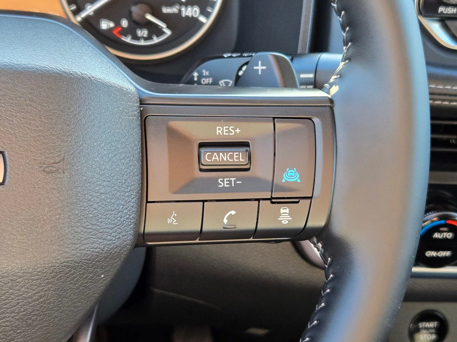 Used 2026 Everest White Pearl Tricoat Nissan SV image 31