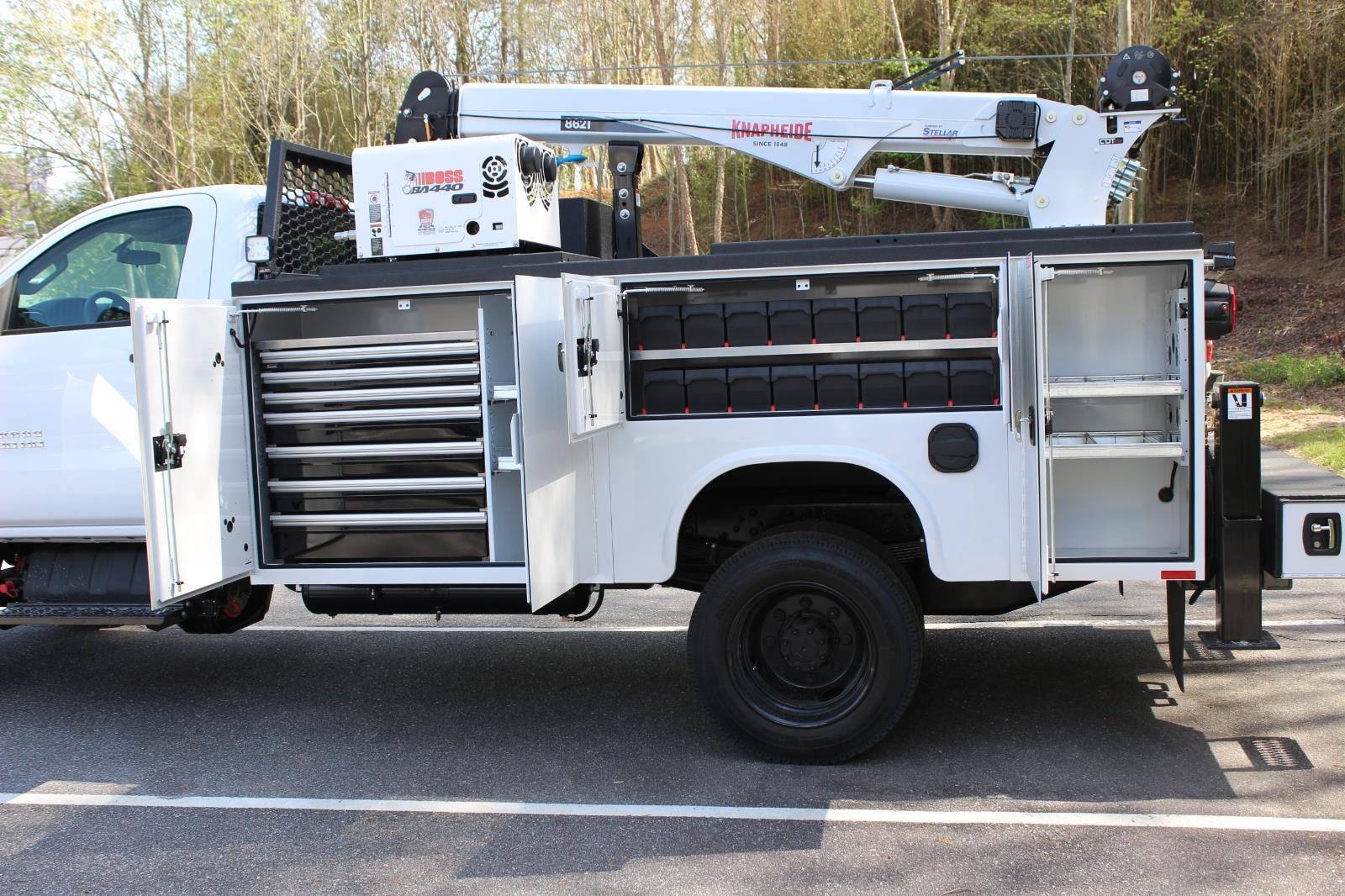 New 2025 Summit White Chevrolet Work Truck image 15