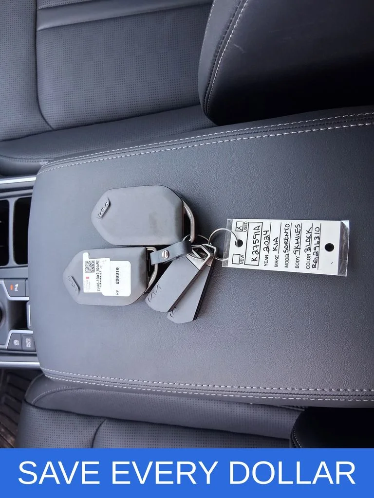 Used 2024 Black Kia S image 23
