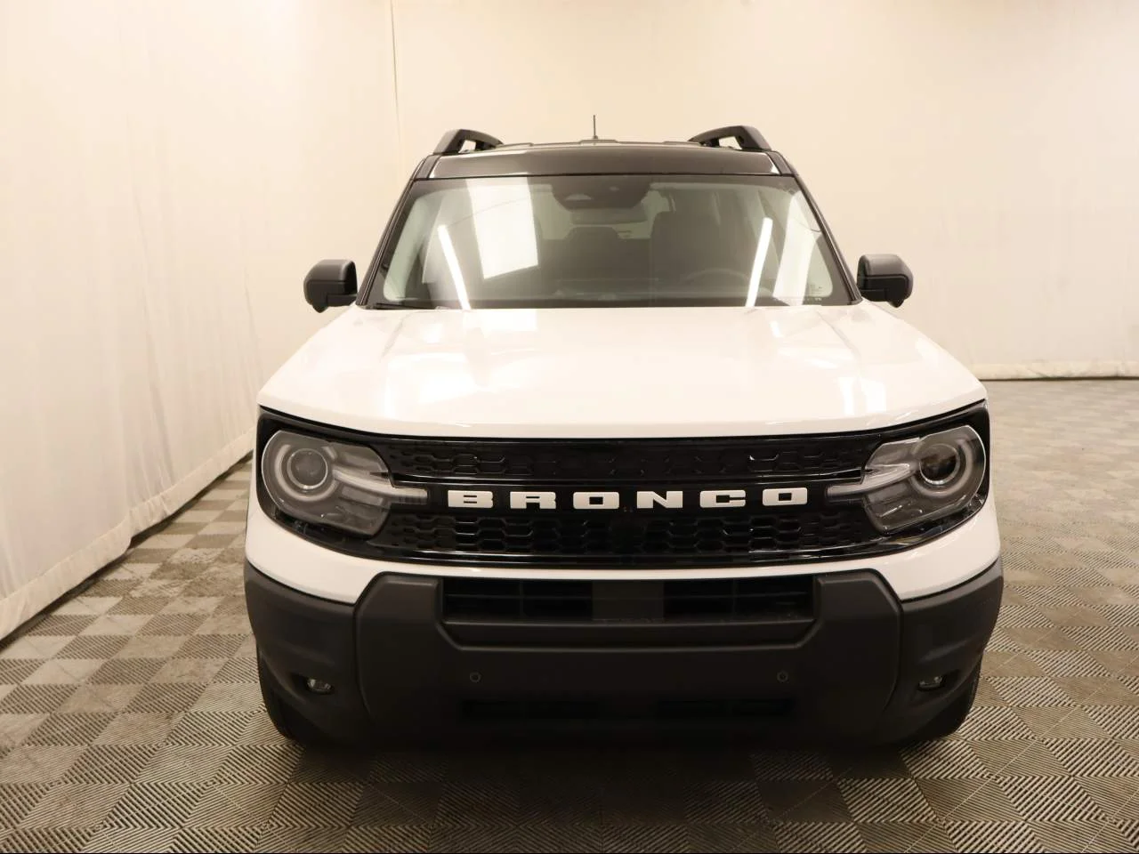 Used 2026 Oxford White Ford Outer Banks® image 4