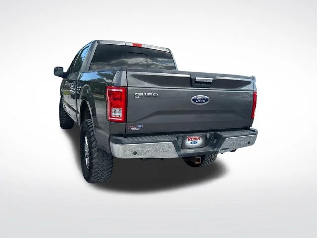 Used 2015 Magnetic Metallic Ford XLT image 3
