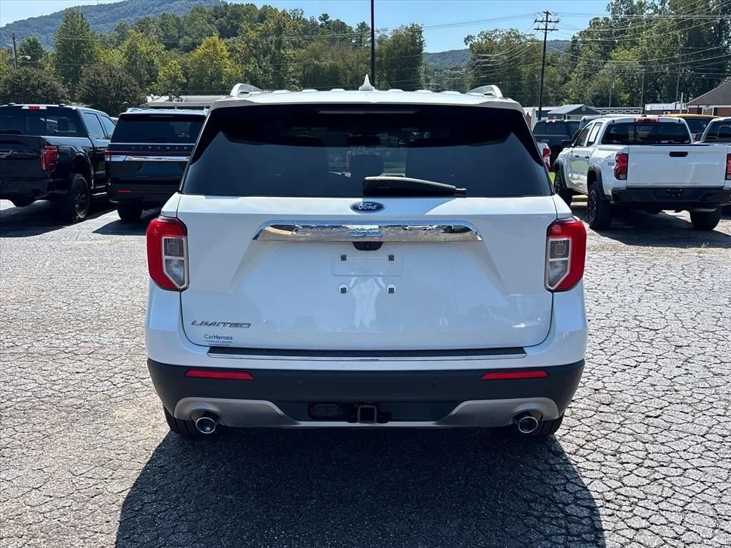 Certified Used 2023 Star White Ford Limited image 6
