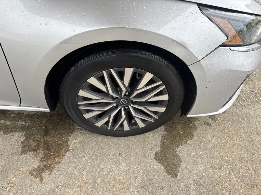 Certified Used 2023 Silver Nissan 2.5 SV image 19