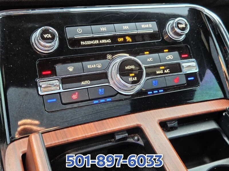 Used 2020 White LINCOLN RESERVE 4X4 image 24