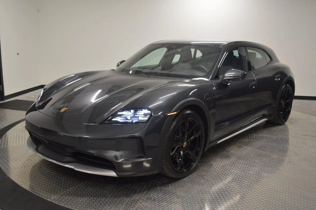 Used 2025 Volcano Grey Metallic Porsche 4S image 1