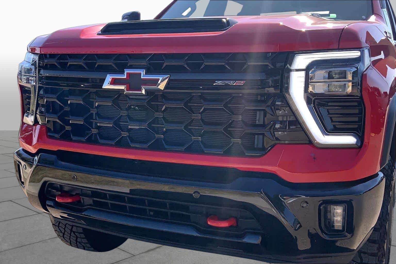 Certified Used 2025 Red Chevrolet ZR2 image 30