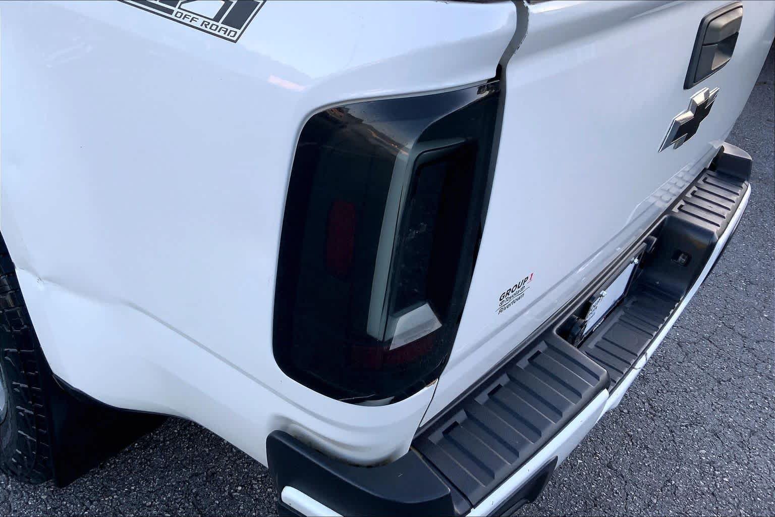 Used 2017 Summit White Chevrolet 4WD Z71 image 27