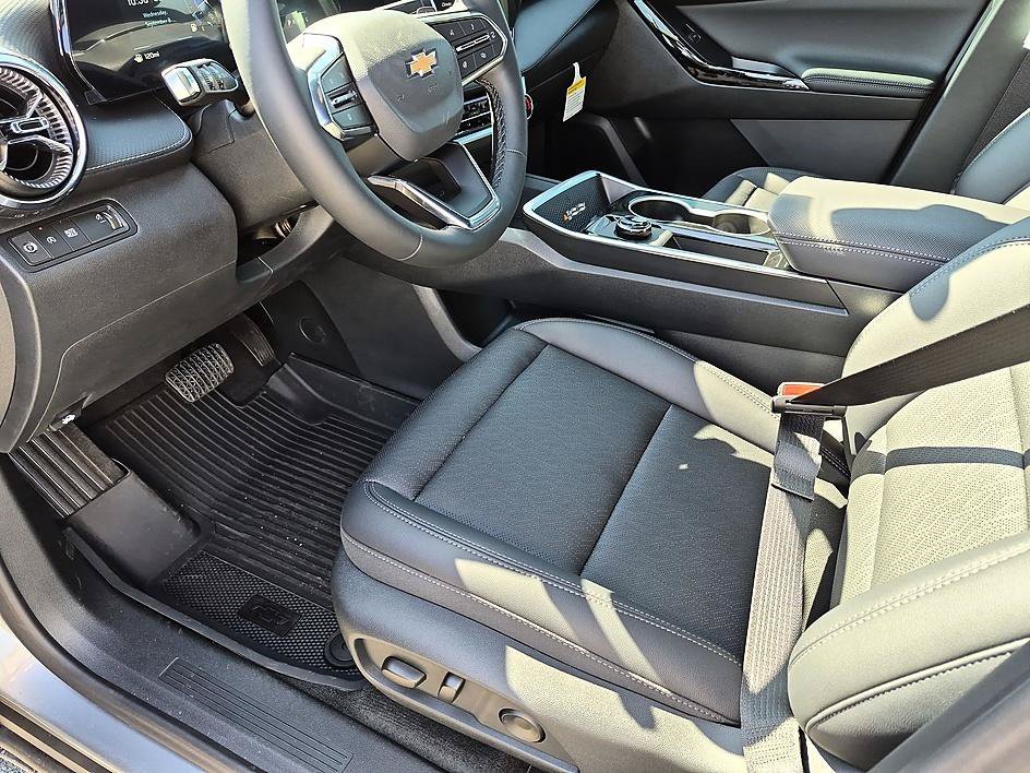 New 2027 Sterling Gray Metallic Chevrolet LT image 14